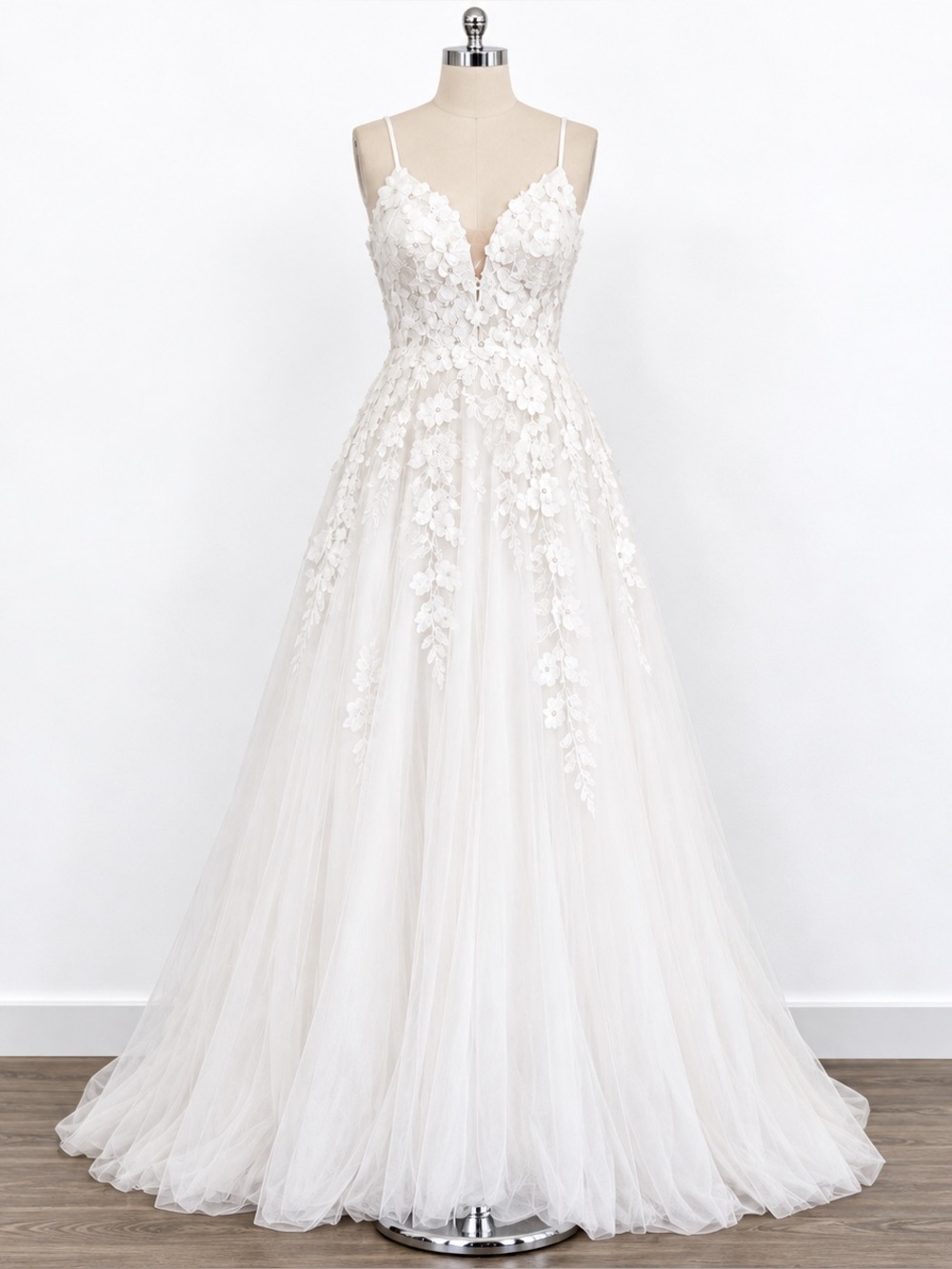 NOX ANABEL 3D Floral Lace Wedding Dress